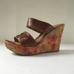 Born Leather Wedge Sandals Size 7